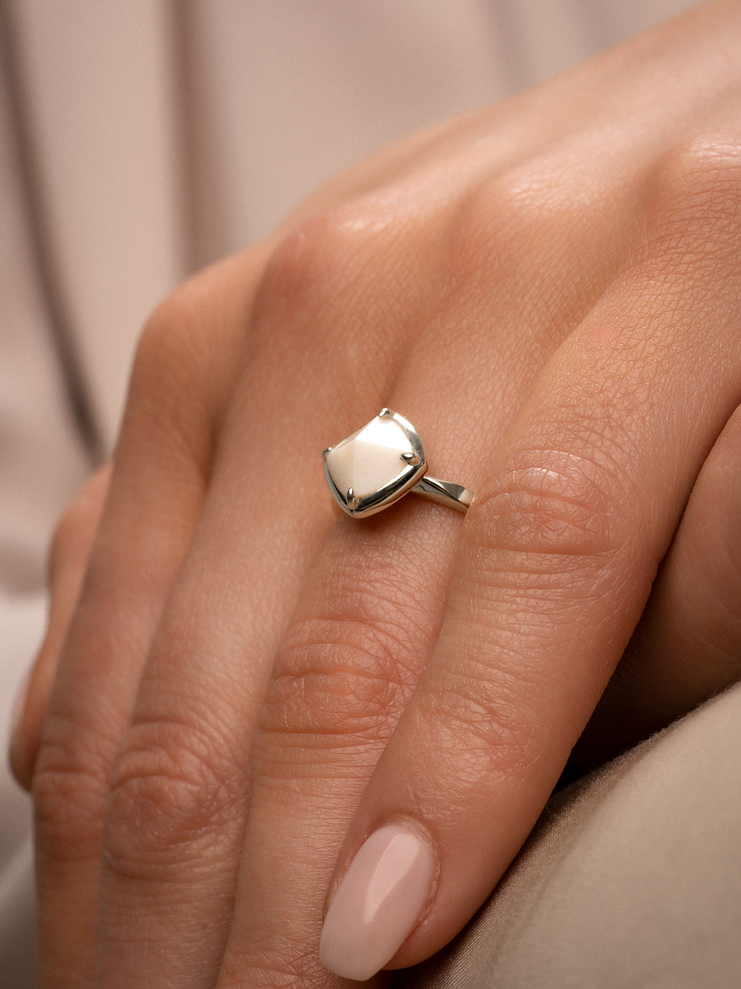 Edge Ring Mother of Pearl | zilver